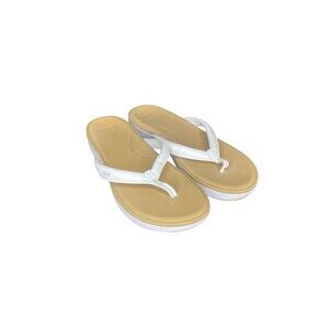 Reef Women's Size 9 Cushion Cloud White Tan Flip Flops Sandals Slip-Ons